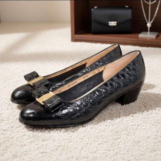 Salvatore Ferragamo - 最終お値下げ フェラガモ ヴァラシューズの通販