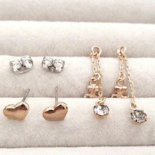 Courreges（ピアス）のフリマアイテム一覧