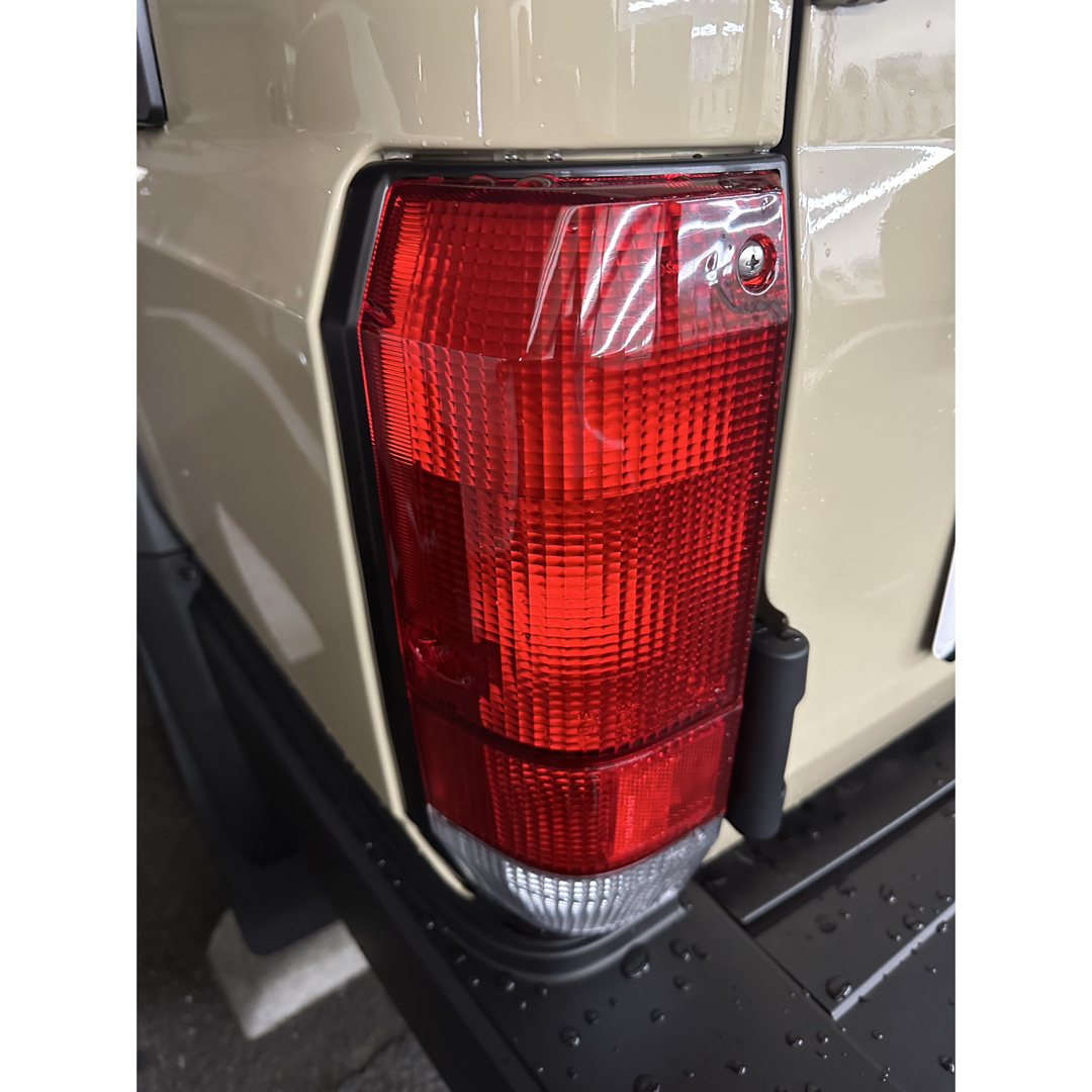 トヨタ - ランクル70 再再販モデル用 テールランプ／オーストラリア