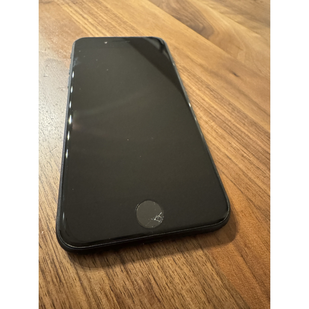 iPhoneSE 第3世代(SE3) ブラック 64GB SIMフリー ジャンクの通販 by R