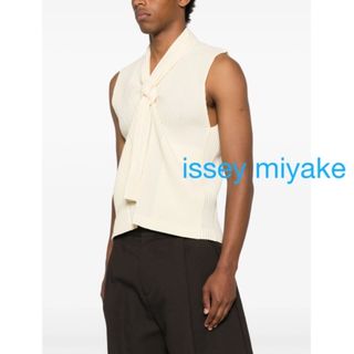 ISSEY MIYAKE - HOMME PLISSE ISSEY MIYAKE ベスト サイズ3の通販 by