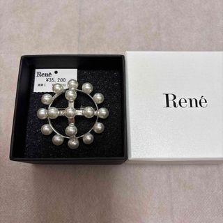 René - ☆新品同様☆ RENE 上品クリスタル系 リボン ブローチの通販 by