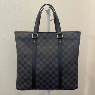 LOUIS VUITTON - ルイヴィトン LOUIS VUITTON セルヴィエットクラド