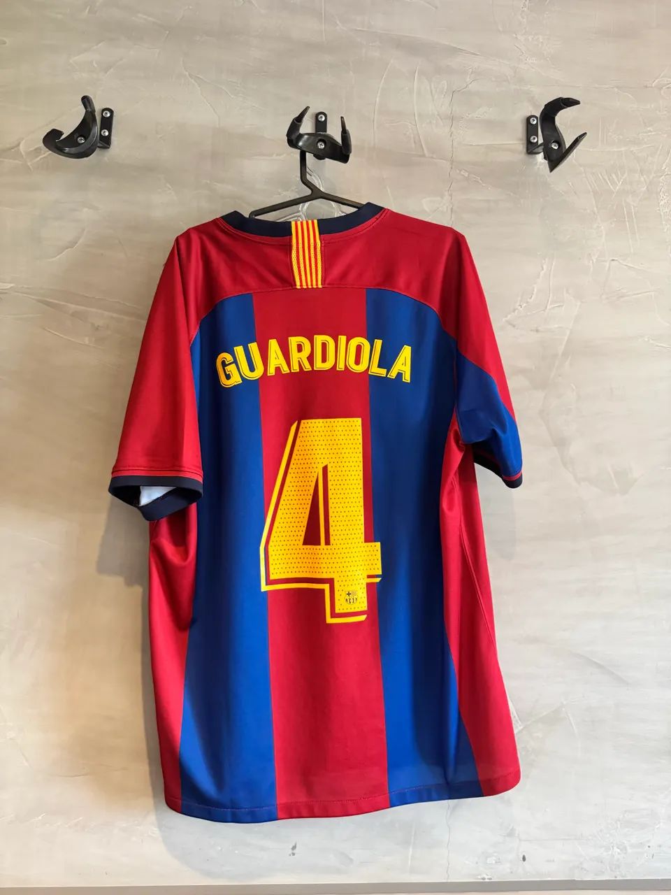Camisa Barcelona 1998/99 - Guardiola 4 - Torcedor Nike Masculina