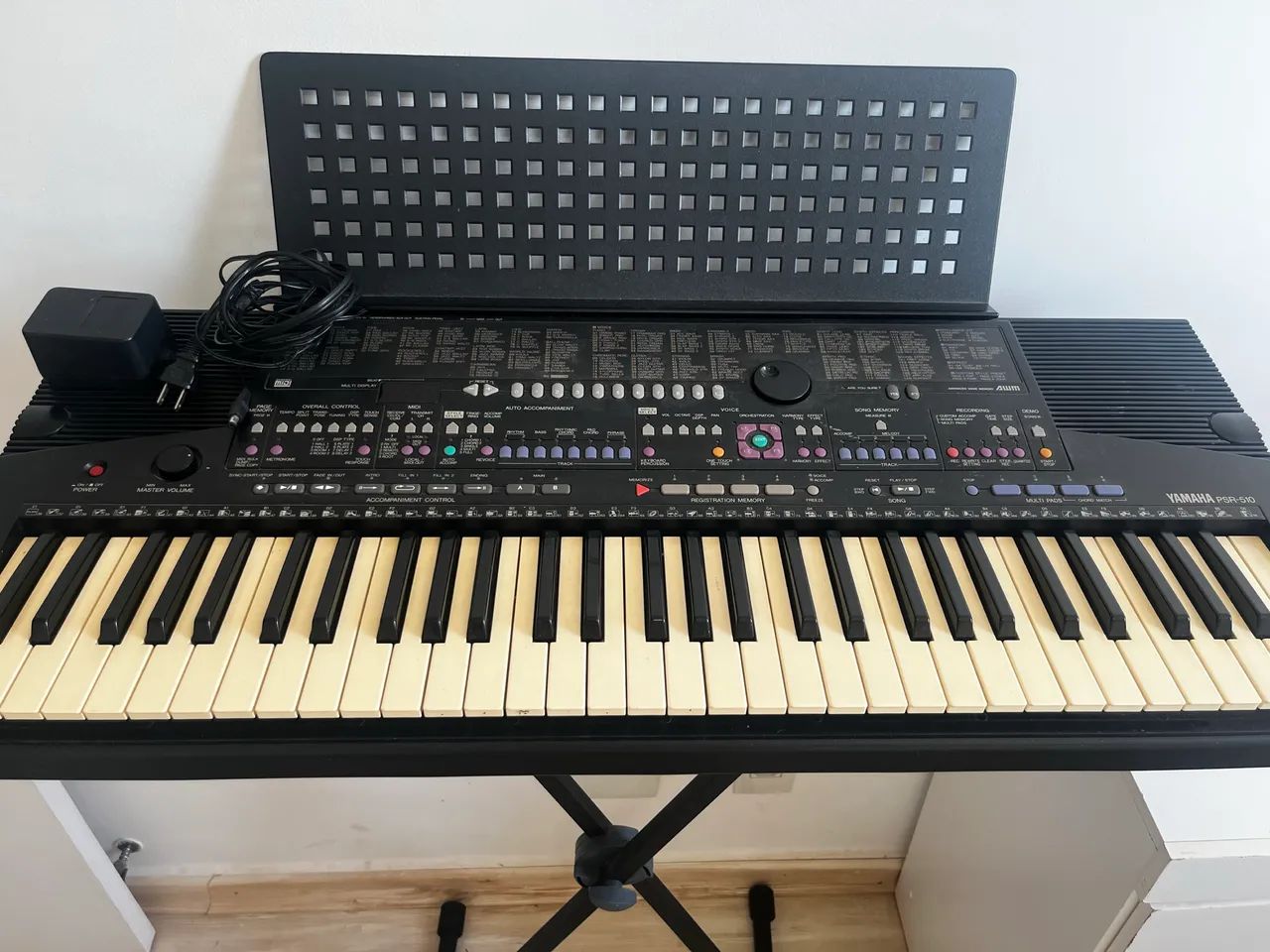 Teclado YAMAHA PSR-510 - Instrumentos musicais - Parque Rural