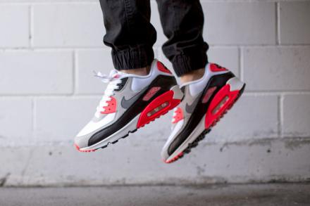 国内5月16日発売予定】 ナイキ エアマックス90 OG ホワイト/セメント