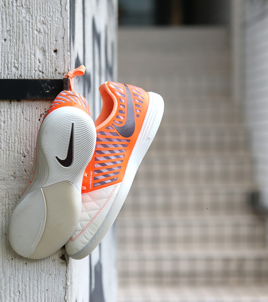 LUNAR GATOⅡ』(ルナ ガト2)｜NIKE(ナイキ)｜サッカーショップKAMO