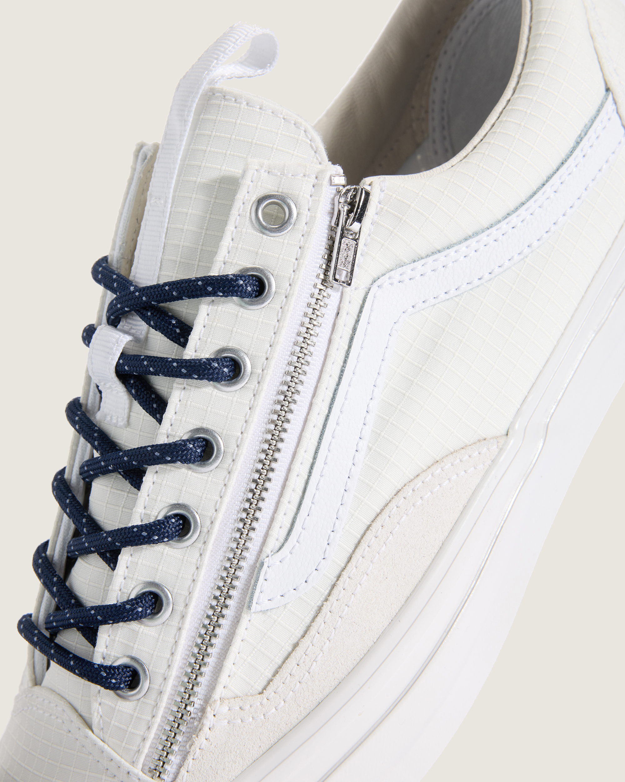 PREMIUM オールドスクール 36 ジップ| VANS（ヴァンズ）公式ストア