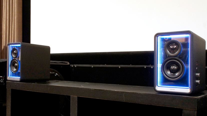 実は高音質！ Edifierの“光るスピーカー”をガチで聴いてみた - 価格