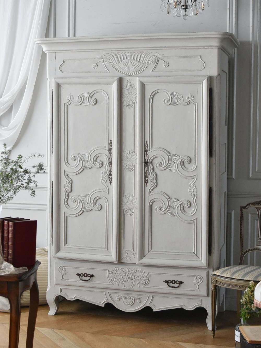 フランスアンティーク家具 アンティークワードローブ.3 アルモワール