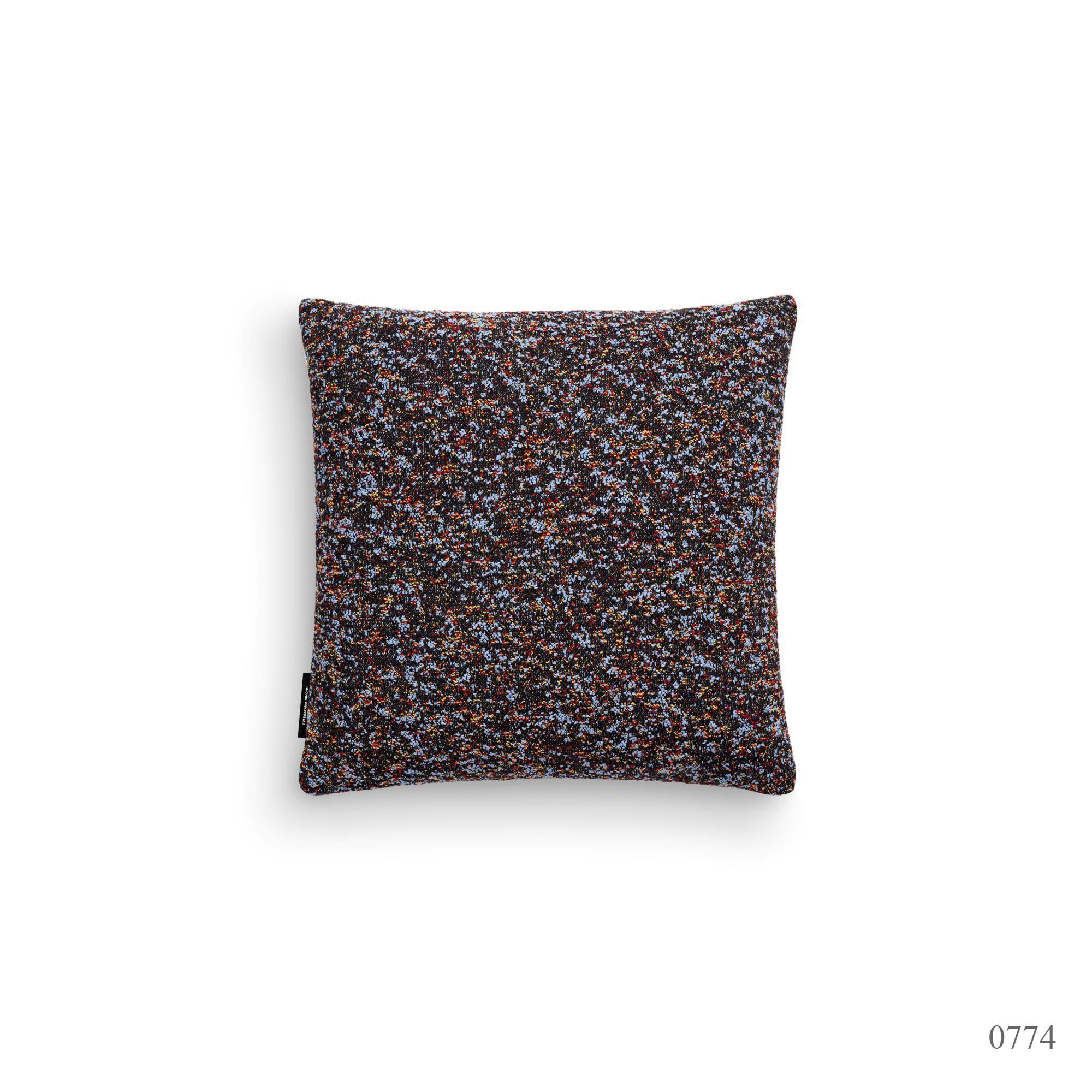 Atom Cushion - HIKE