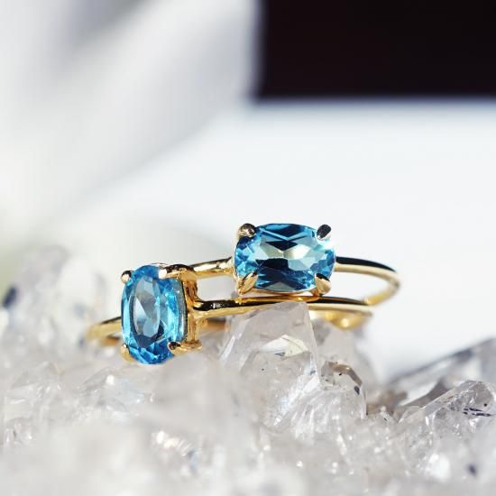 スイスブルートパーズ6mmのオーバルファセット爪留めリング・縦横可