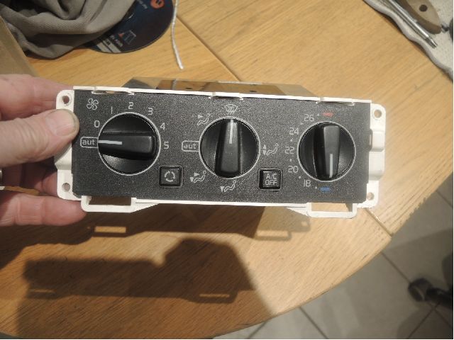 Climate control panel heater for Volvo 940 [1991-1998] - Car