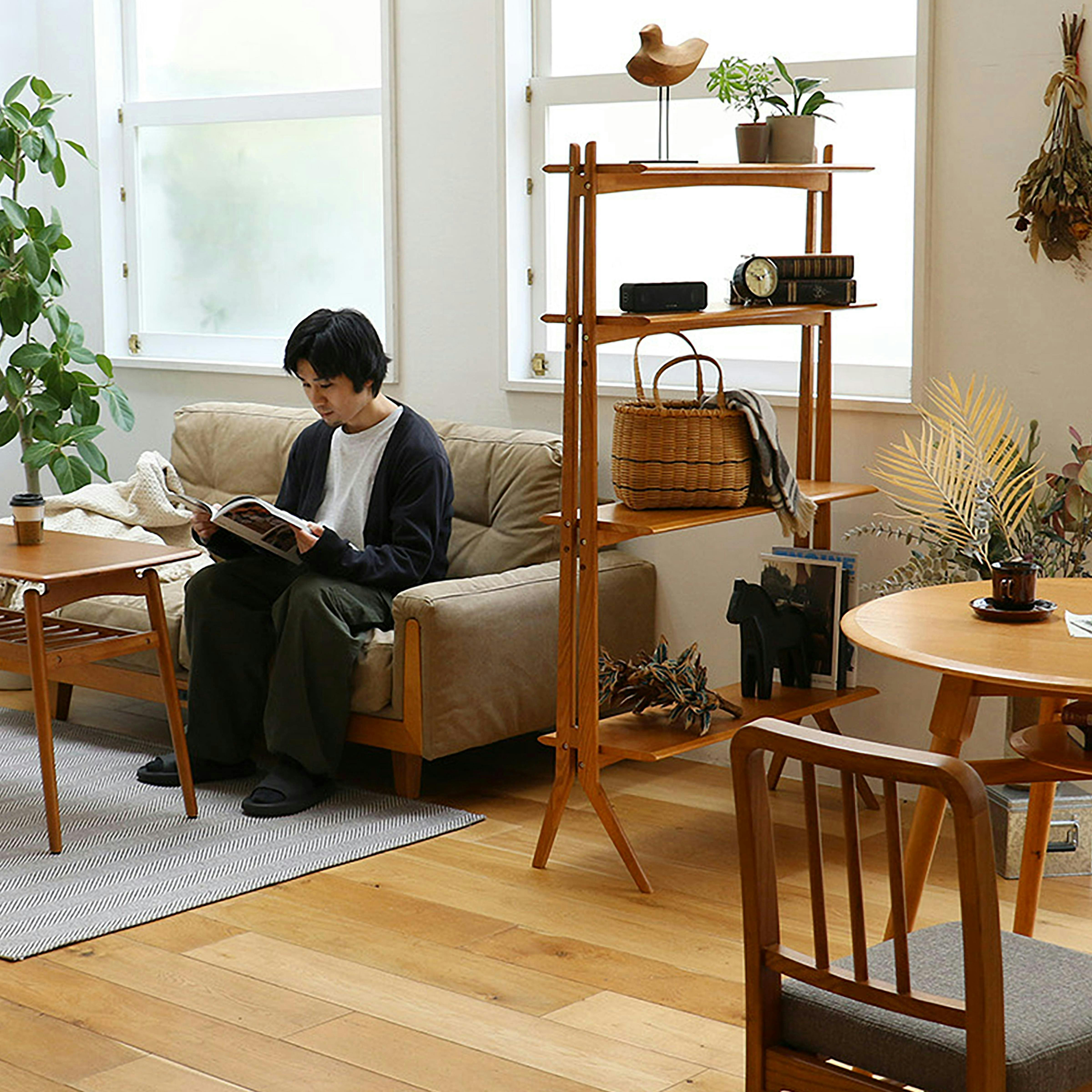 使い勝手が良くておしゃれなディスプレイシェルフ Display Shelf