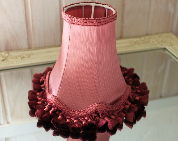 英国アンティーク、深いワインレッドの美しいフリンジ付き布シェード