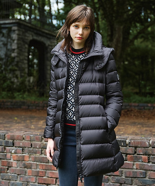 大人百花冬号掲載 モデル美香さん着用】ホワイトグースダウンドレス