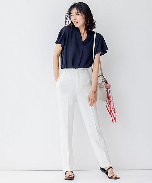 洗える】バックサテンアムンゼン 袖フリル キーネック ブラウス