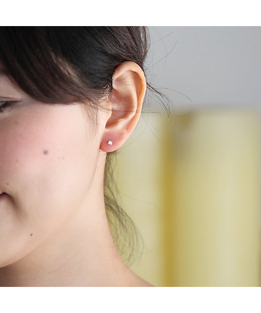 K10ホワイトゴールド ピアス | 4℃ (Women)/ヨンドシー | 三越