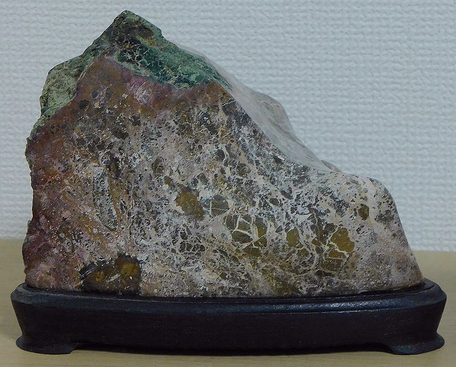 緋山酔恭「山水石美術館」 全国の水石・美石を紹介