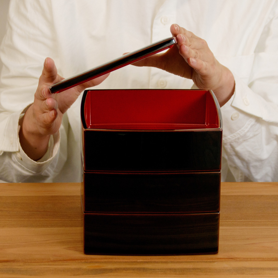 胴張三段重箱 溜内朱 5.5寸 木製 漆塗りお重箱 漆器の井助