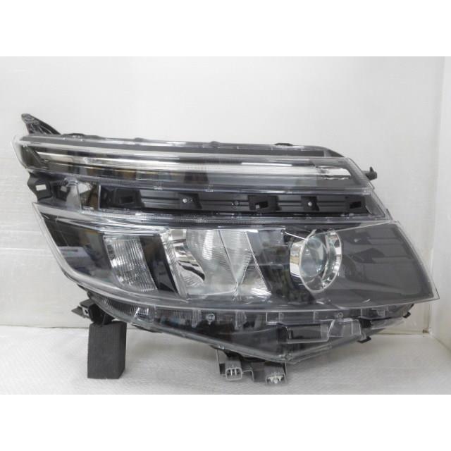 ヴォクシー DBA-ZRR80W 右ヘッドランプ 81130-28D21 360800 イチコ/IKI