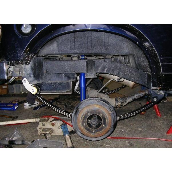 送料無料 ジムニー JA11 シャックル 1台分 : ジムニーアルマージ