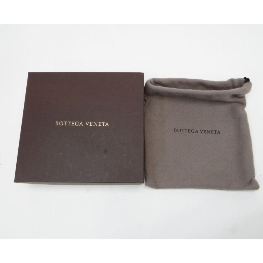 BOTTEGA VENETA（ボッテガ・ヴェネタ） イントレチャート 二つ折り