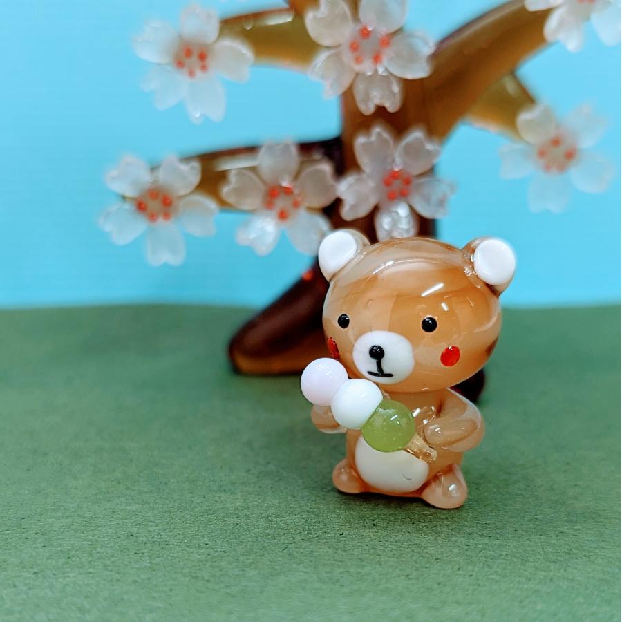 ガラス細工 クマと3色団子 ミニチュア 雑貨 置物 小物 熊 : きたの
