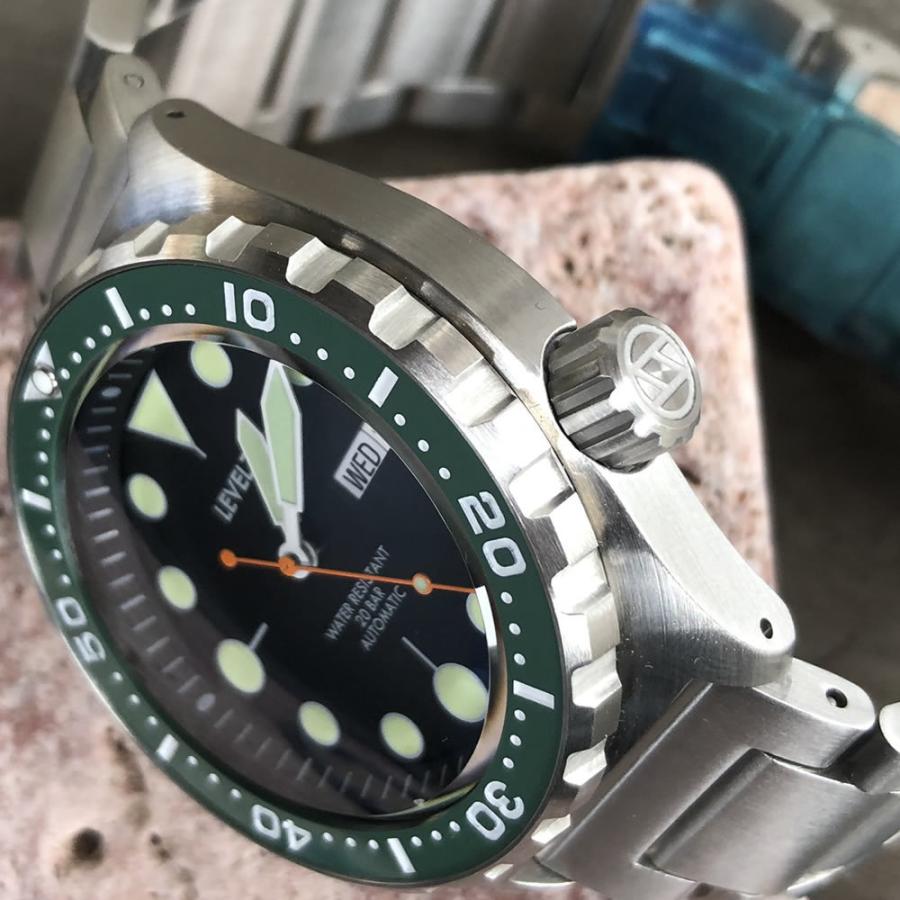 カスタム自在/MOD 自社組立の日本製 メンズウォッチ 20気圧防水 自動