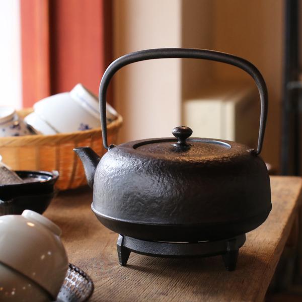 東屋 鍋敷 小 南部鉄器 鉄製 鍋敷き 日本製 : がらんどう 手仕事品と