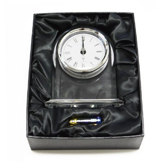 記念品 名入れ クリスタルガラス 置時計 電波時計 アーチ型 メッセージ