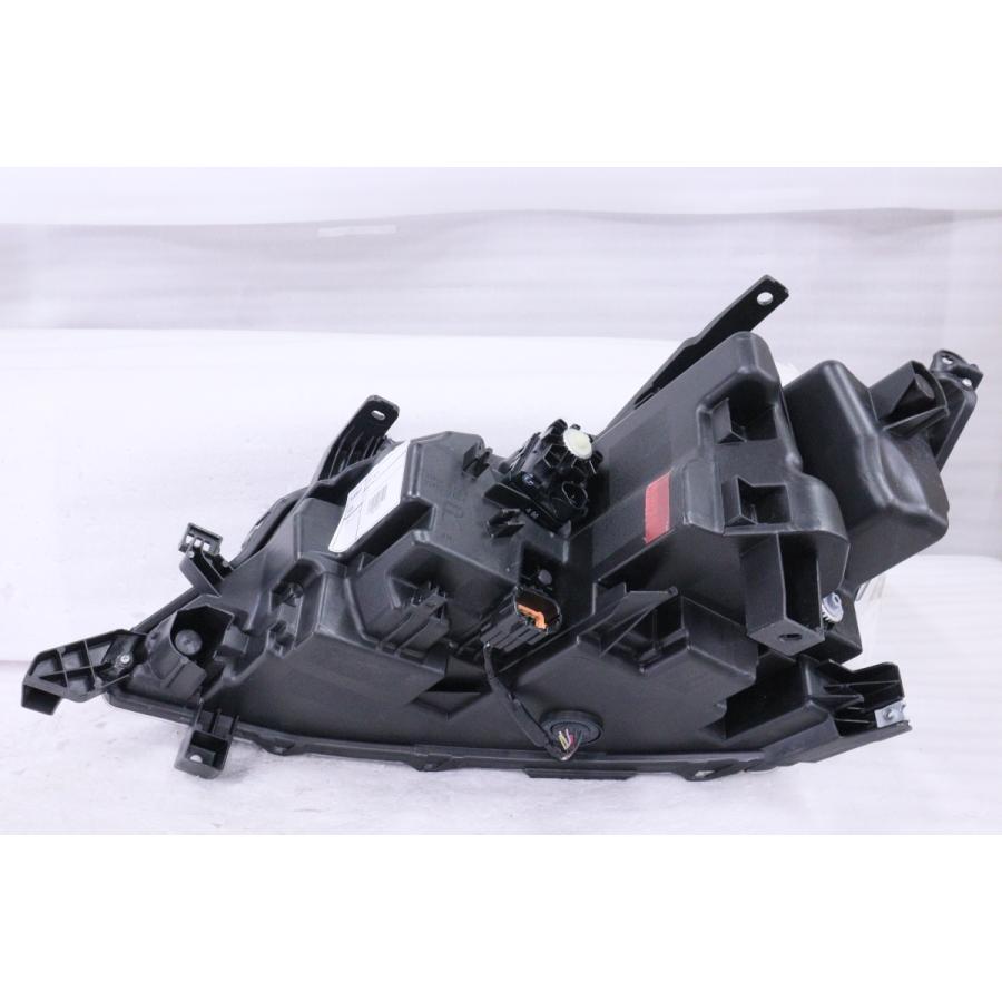 セレナ 19-1631☆美品☆後期 LED C27 セレナ☆右ヘッドライト KOITO