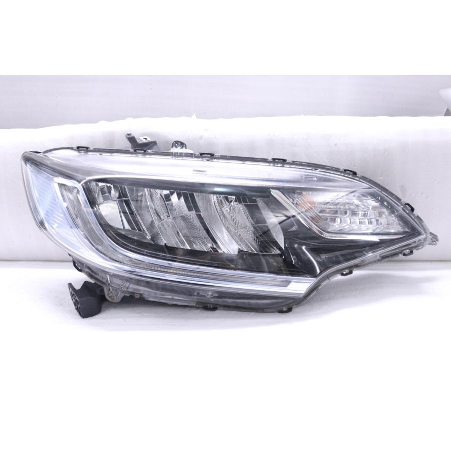 49-455☆【値下】後期 LED GP5 フィットハイブリッド☆右ヘッドライト