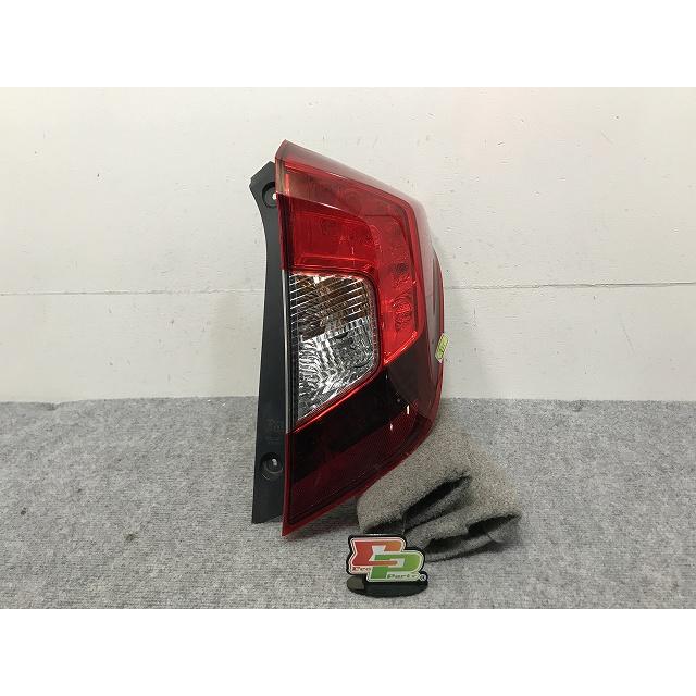 フィット/FIT GK3/GK4/GK5/GK6 純正 右 テールランプ/ライト/レンズ