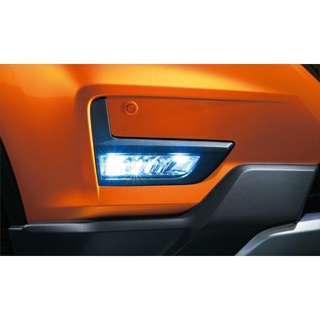 日産（NISSAN） エクストレイル[X-TRAIL] T32 後期：純正 LED