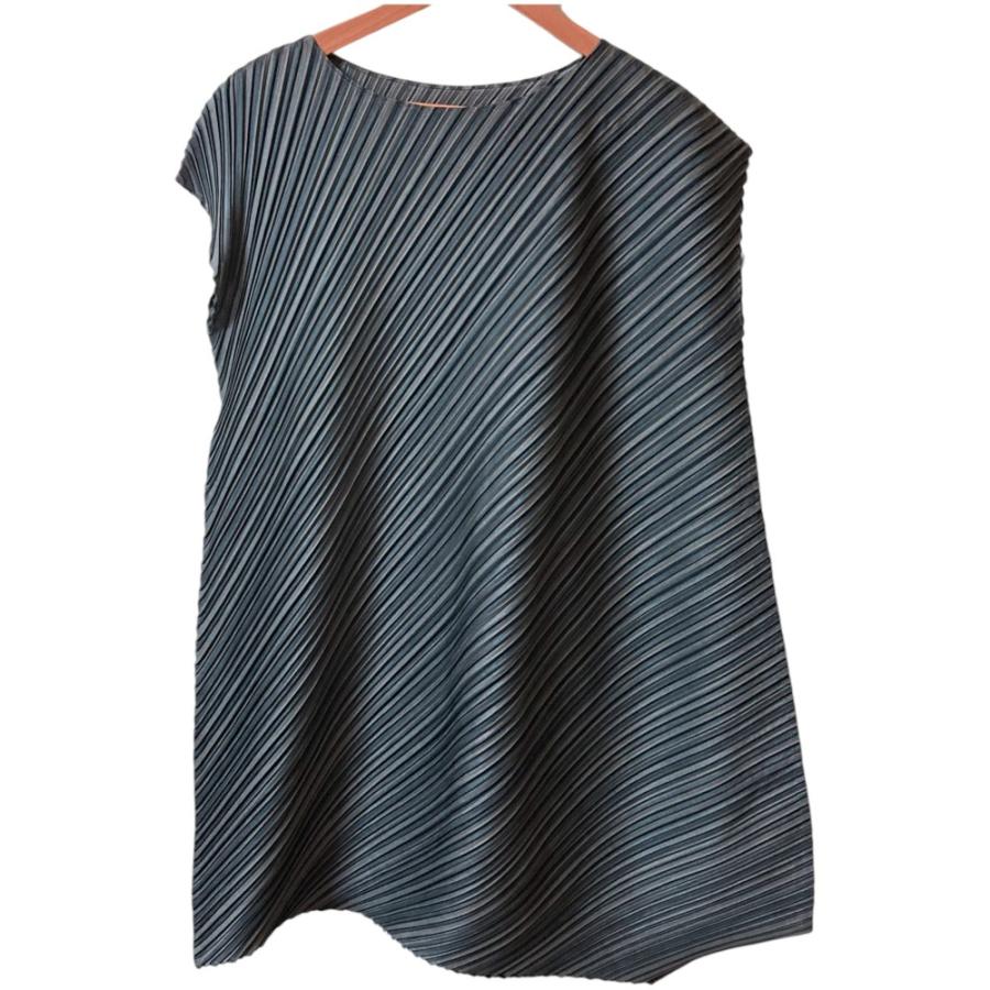 PLEATS PLEASE（プリーツ プリーズ） 新品同様 PLEATS PLEASE ISSEY