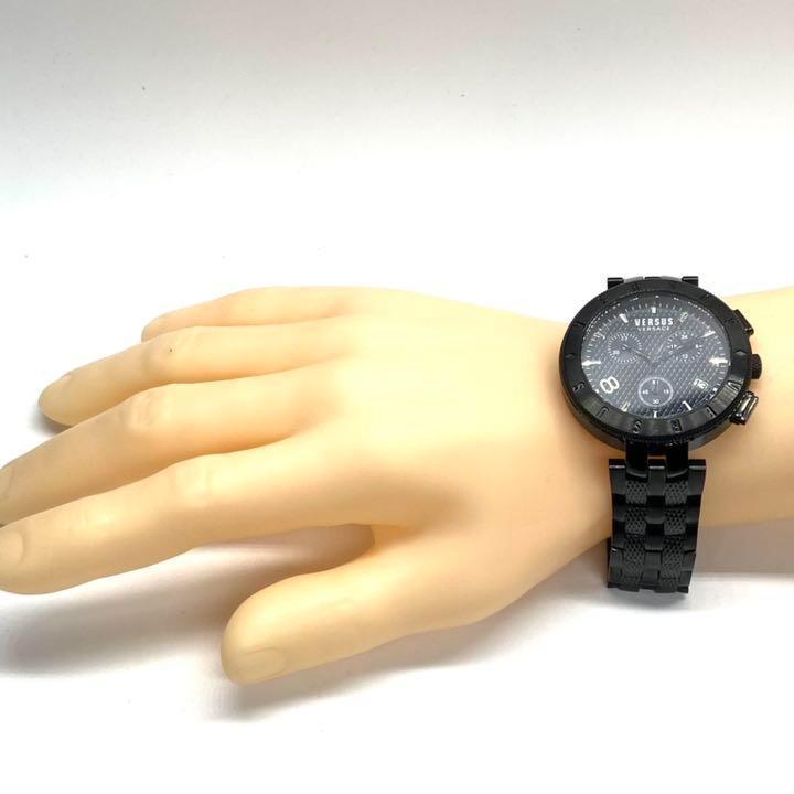 VERSACE（ヴェルサーチェ） ☆シンプルな美しさ! Versus Versace