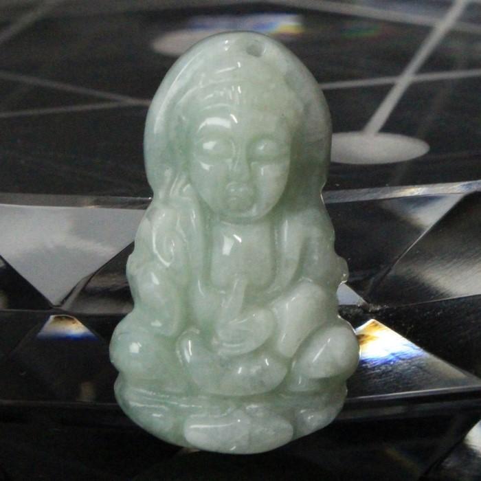 翡翠 お守り 観音様 jade ミャンマー 原石 ひすい ヒスイ