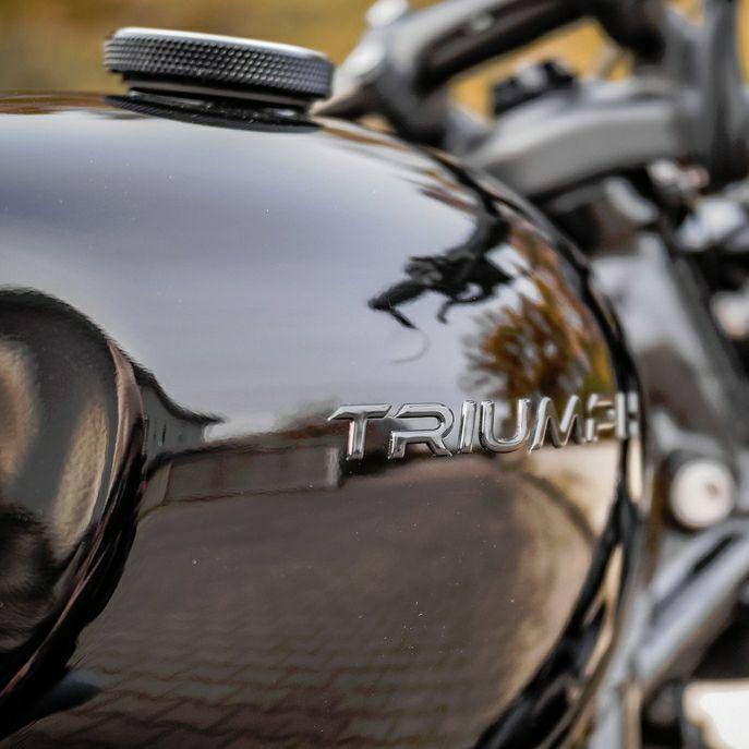 トライアンフ TRIUMPH 3Dロゴステッカー タンクエンブレム RAISCH