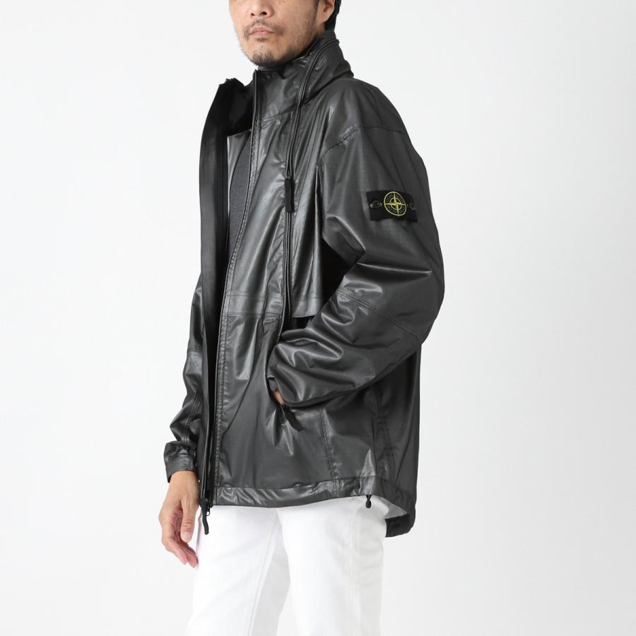 STONE ISLAND（ストーン アイランド） 中綿入り ジップアップ ブルゾン