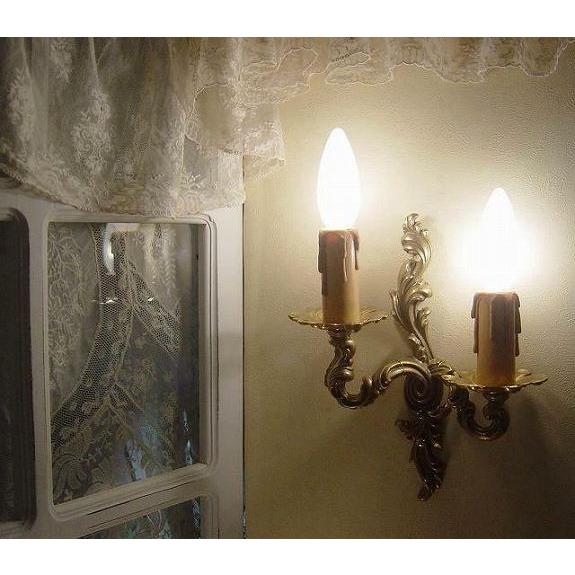 フランスアンティークスタイルのツインキャンドルブラケットライト