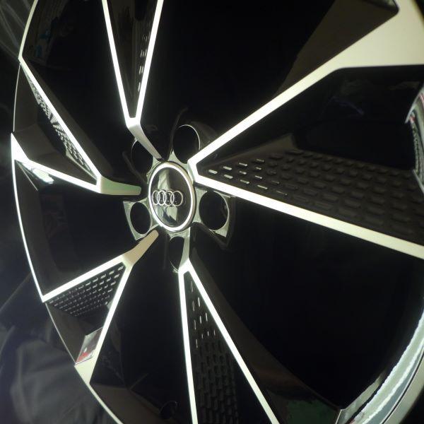 アウディ対応 A5671(8.5J+35 112×5H) (19インチ,ポリッシュブラック