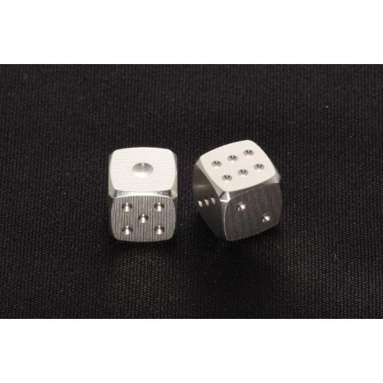 REAL EDGE 入曽精密 世界最速のサイコロ〜シェイプ チタン2個 チタン製