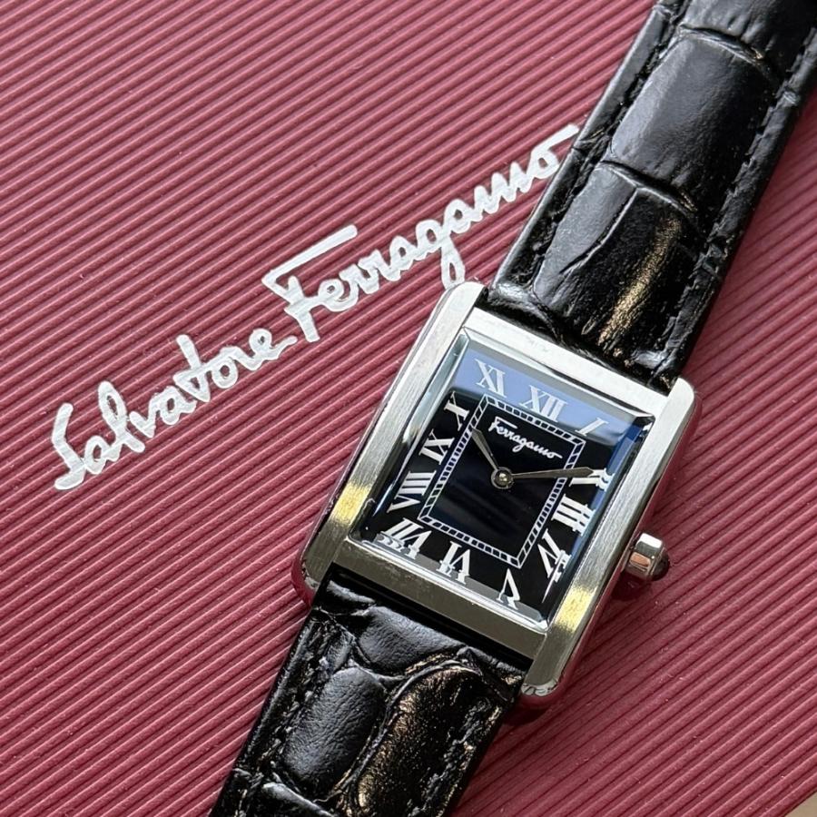 FERRAGAMO（フェラガモ） 腕時計 レディース ユニセックス スクエア