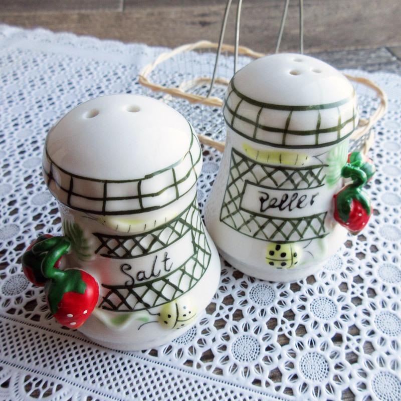 調味料入れ セット ソルト ペッパー 塩 胡椒 苺 カゴつき レトロ