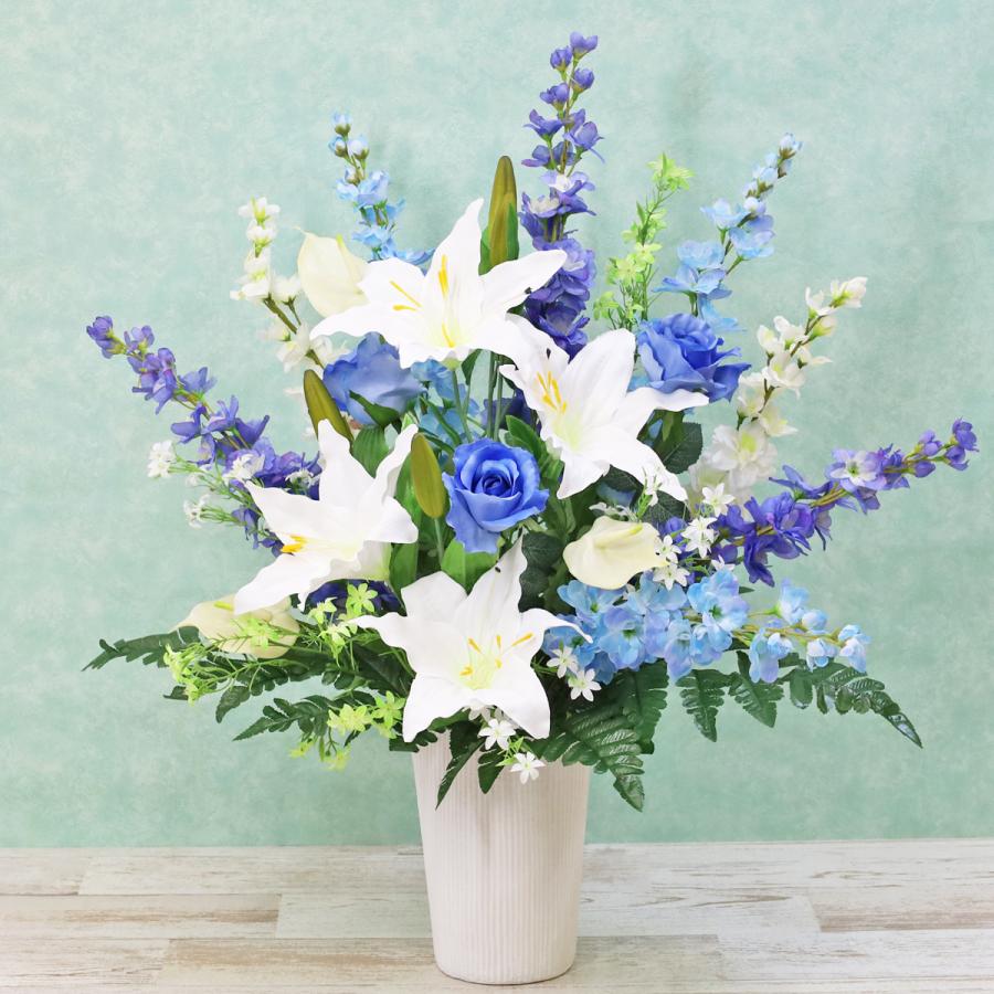 造花 アレンジ デルフィニウムとカサブランカの豪華なアレンジ シルク