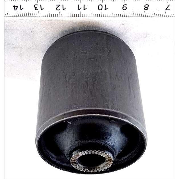 ジムニー】純正 JA11 リアリーフ用 車体側ブッシュ 09319-12046 スズキ