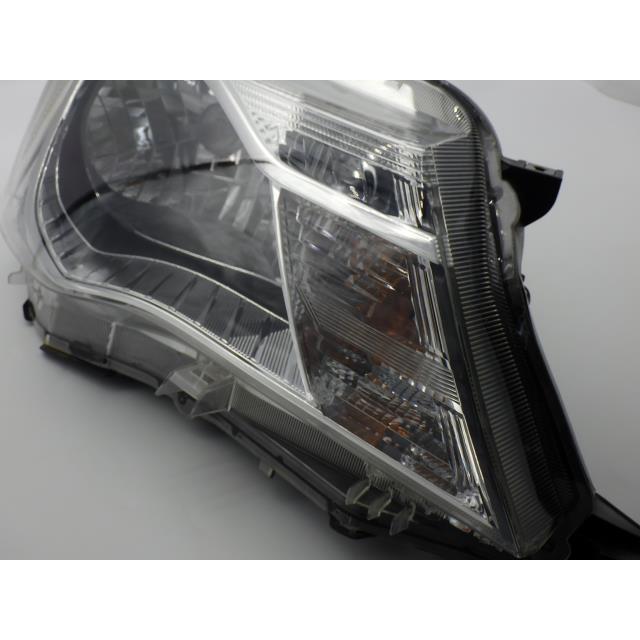 カローラアクシオ DBA-NZE164 右ヘッドランプ/ヘッドライト 1.5X 4WD