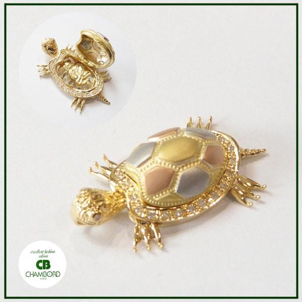 亀 18金 天然ダイヤモンド入り 長寿亀 観音様入り ペンダントトップ