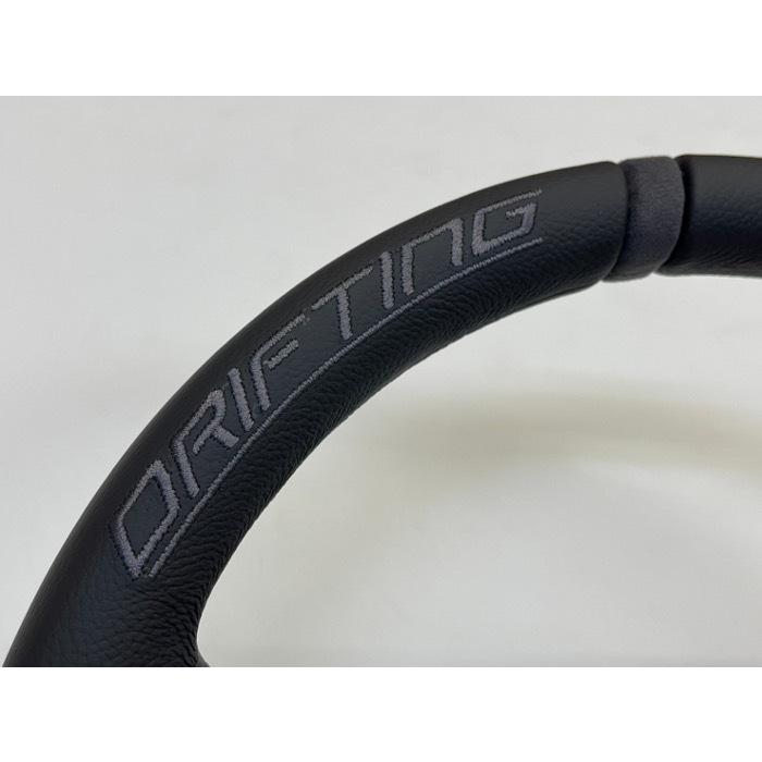 MOMO（モモ） ステアリング DRIFTING ドリフティング 33パイ ブラック